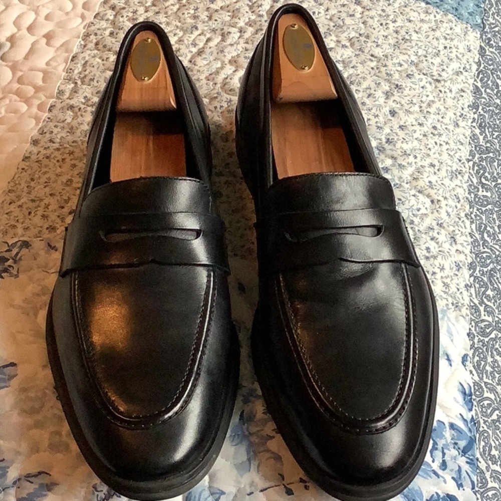 Lands’ End Leather Black Loafer